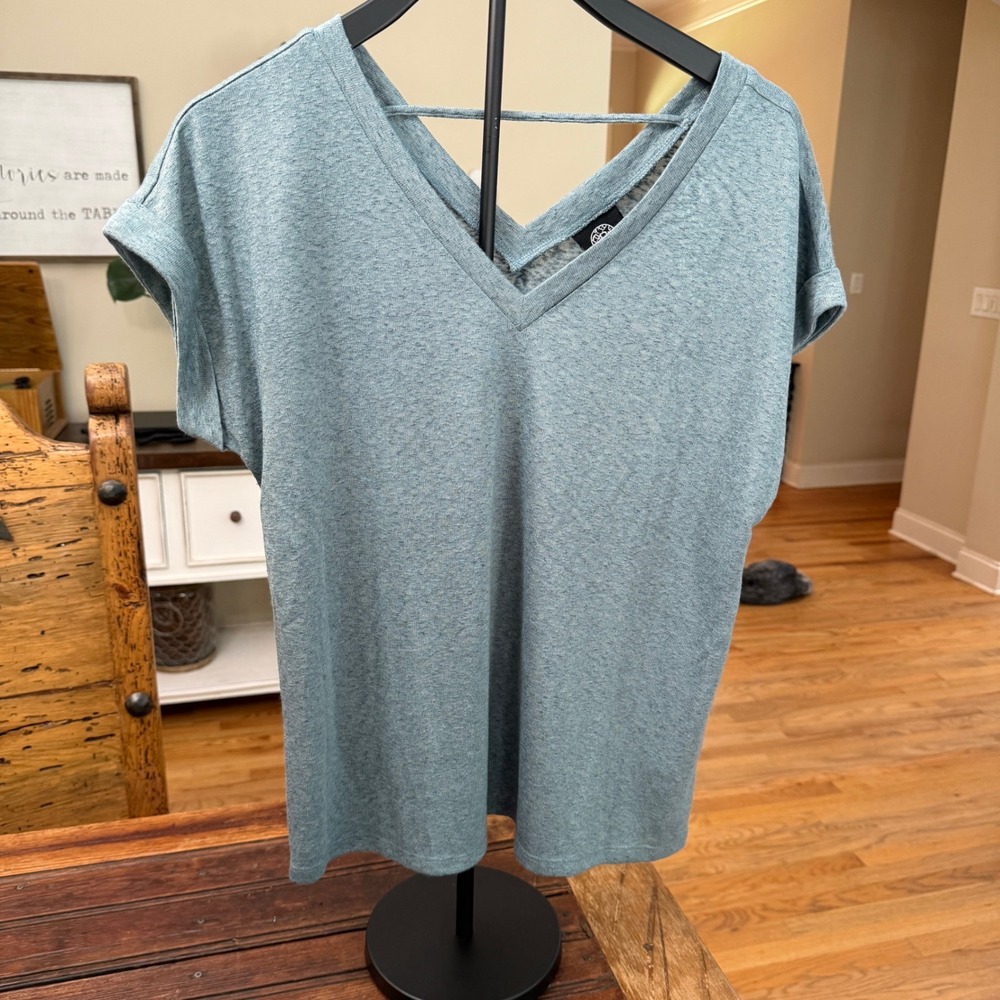 Bobeau Womens V-Neck Cuffed Short Sleeve Knit Top Blue MT1K94B Medium